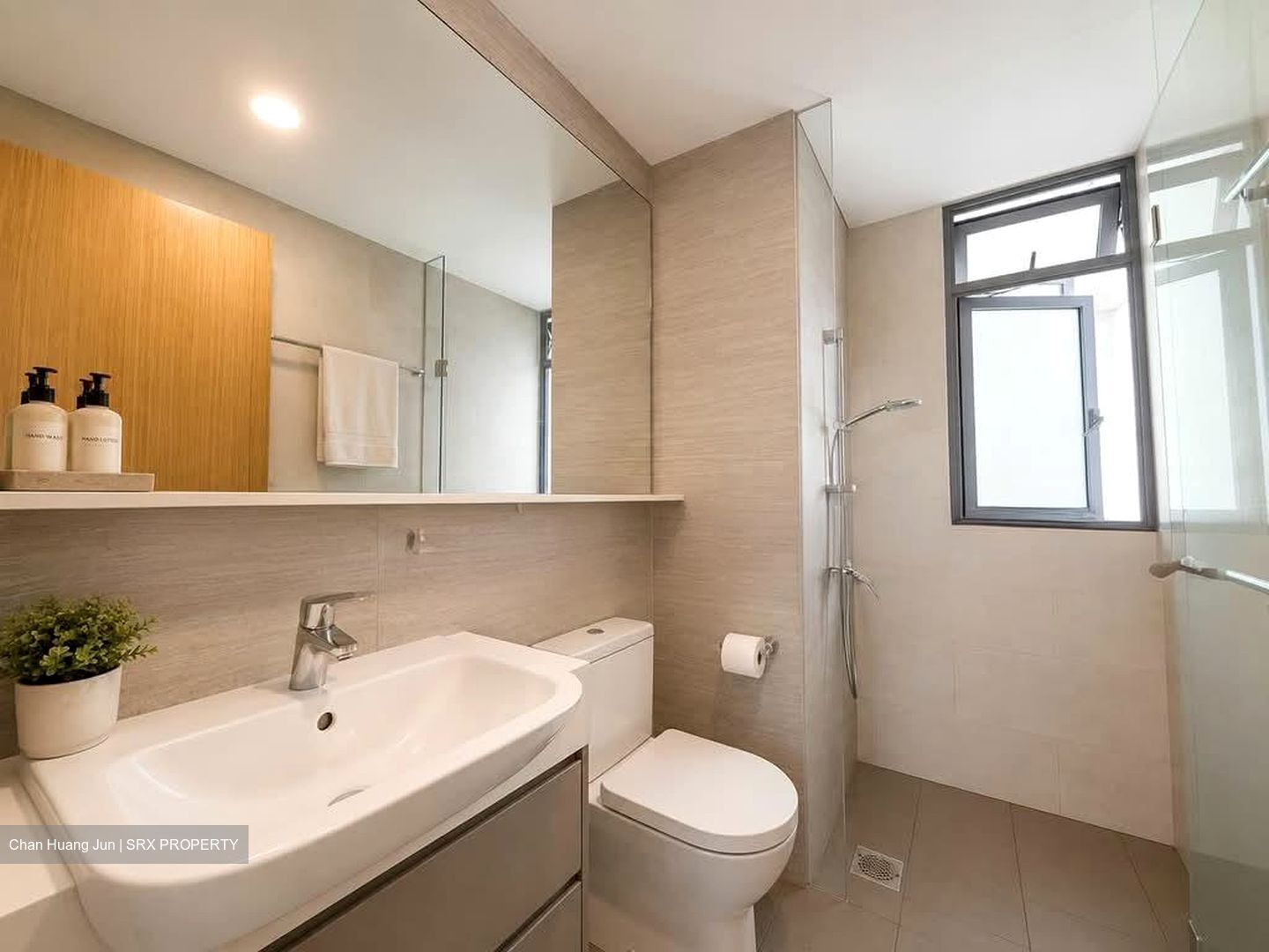 The Glades (D16), Condominium #560756961